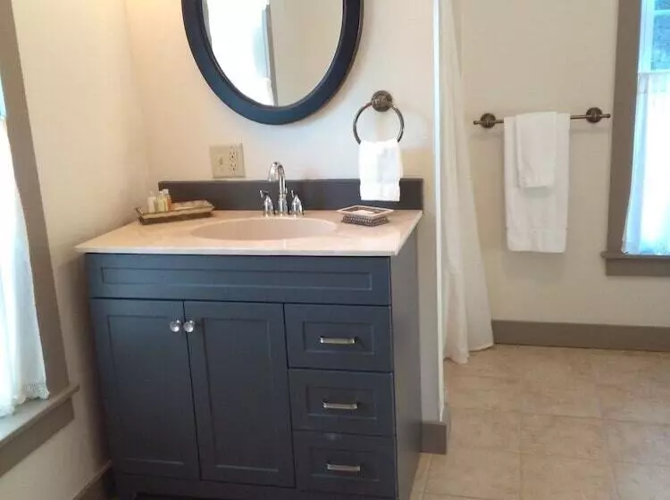 Aamiaismajoitus (B&B) Chandler River Inn