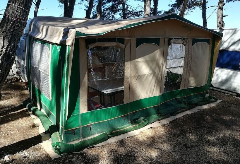 Room In Cabin Caravan Near The Sea 1