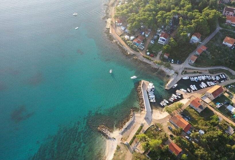 Room In Cabin Caravan Near The Sea 1