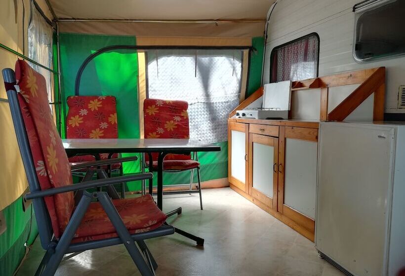 Room In Cabin Caravan Near The Sea 1