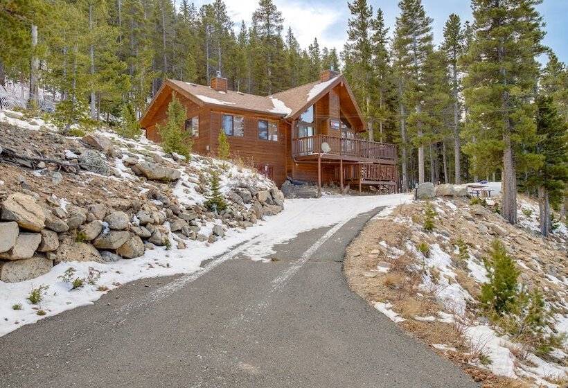 Colorado Cabin W/ Deck, Fire Pit & Mountain Views!