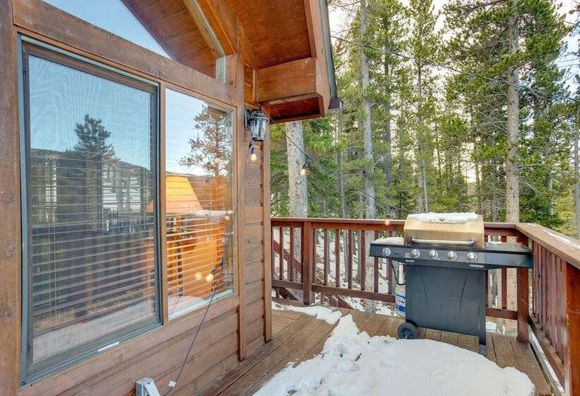 Colorado Cabin W/ Deck, Fire Pit & Mountain Views!