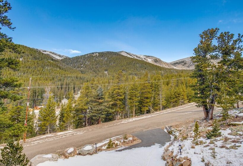 Colorado Cabin W/ Deck, Fire Pit & Mountain Views!