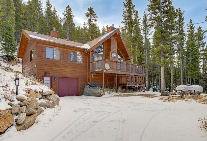Colorado Cabin W/ Deck, Fire Pit & Mountain Views!