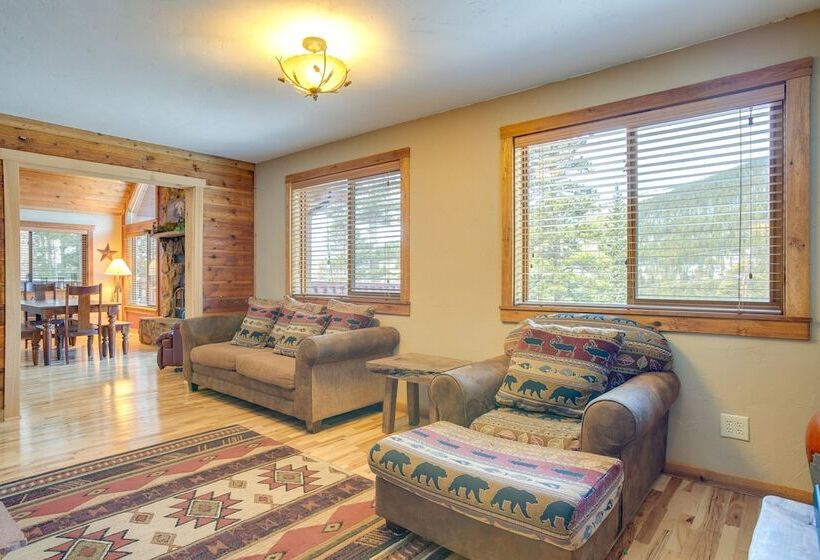Colorado Cabin W/ Deck, Fire Pit & Mountain Views!
