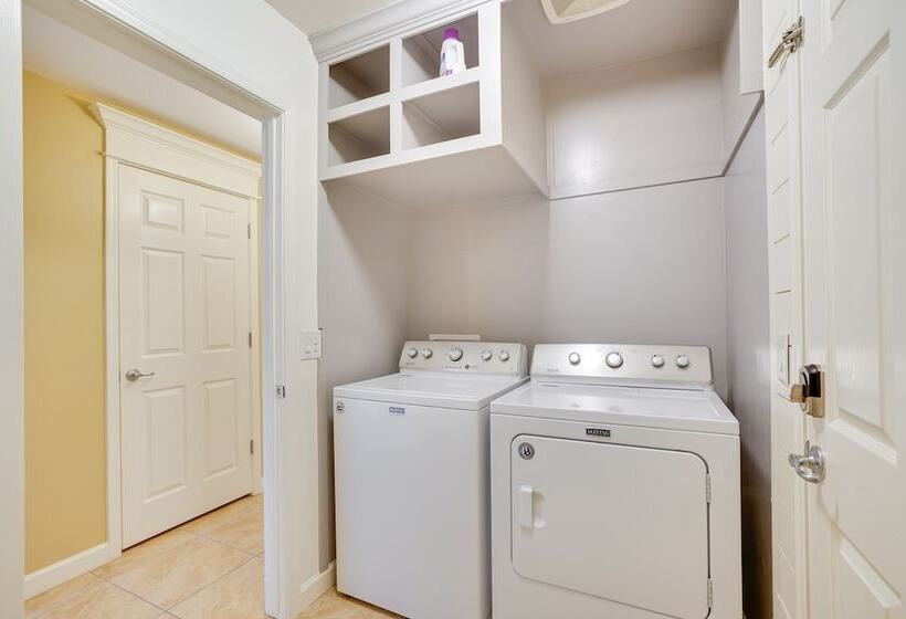 Corona De Tucson Home With Hot Tub!