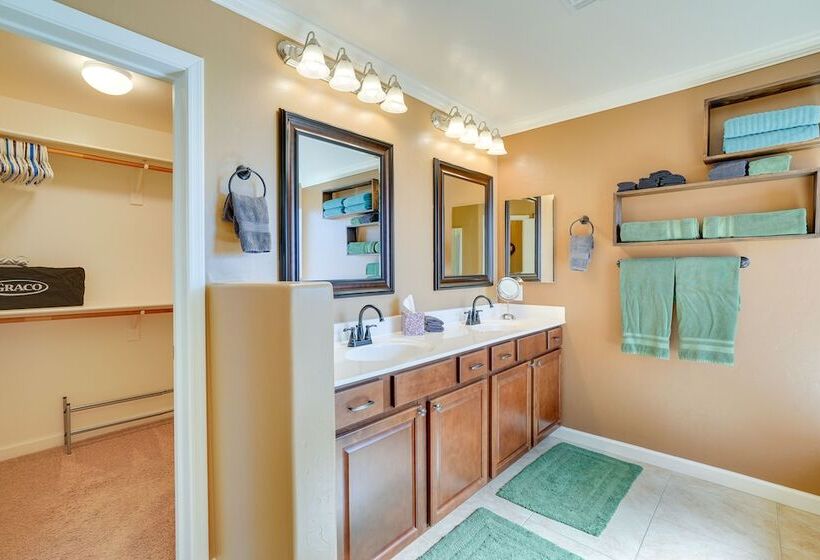 Corona De Tucson Home With Hot Tub!