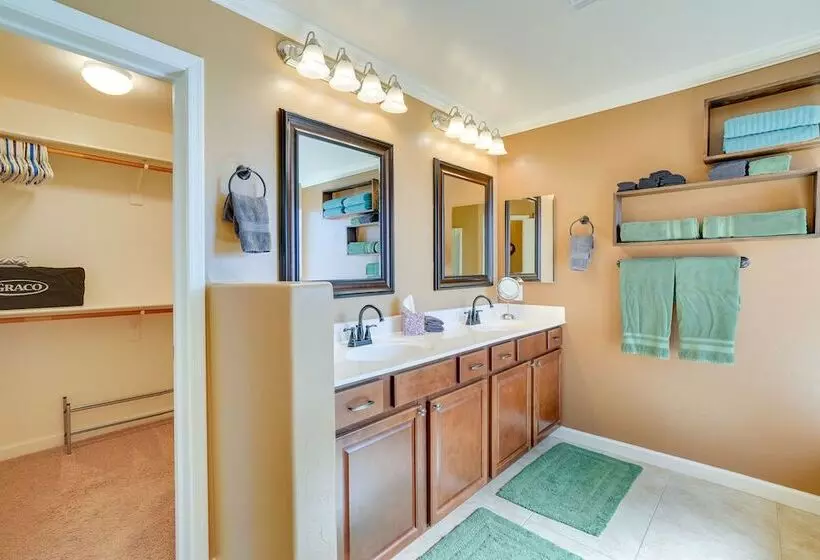 Corona De Tucson Home With Hot Tub!