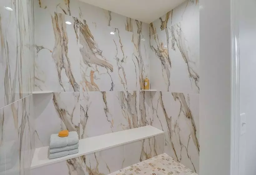 Eastern Shore Getaway: Walk To Tolchester Marina!