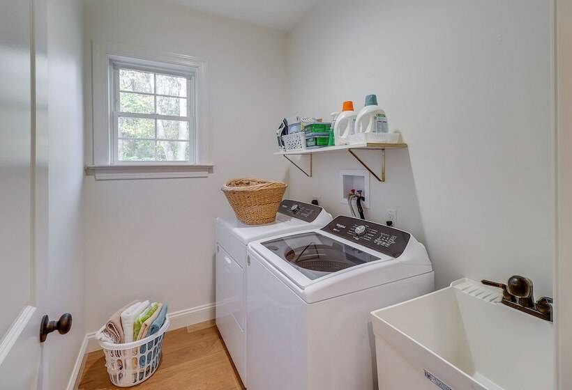 Eastern Shore Getaway: Walk To Tolchester Marina!