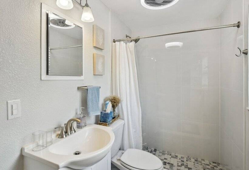 New Smyrna Beach Home < 1 Mi To Beach/flagler Ave