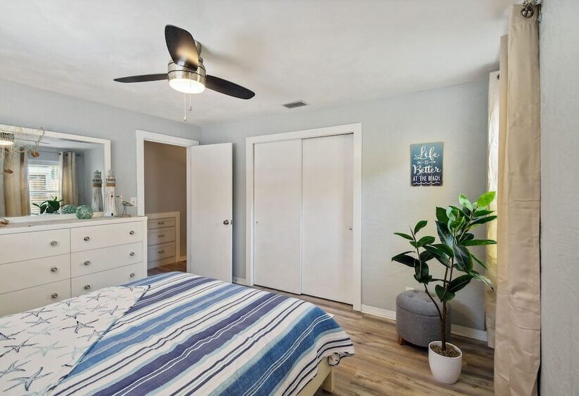 New Smyrna Beach Home < 1 Mi To Beach/flagler Ave