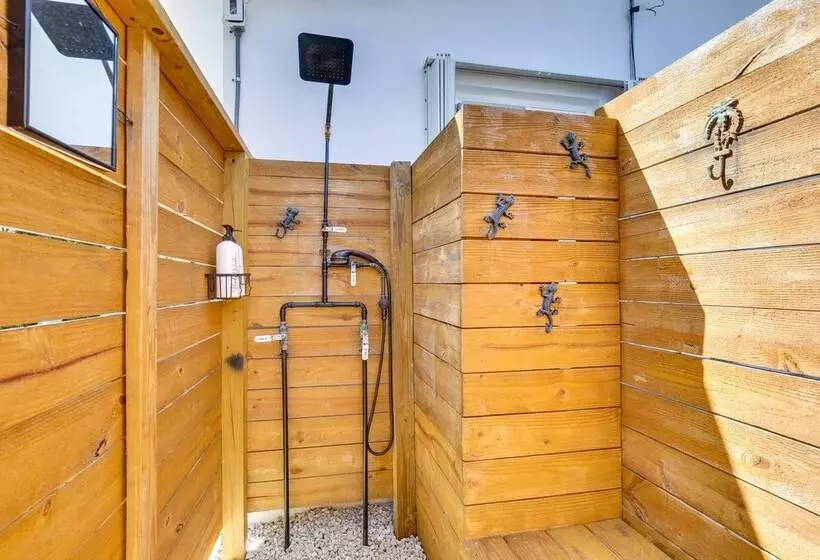 Heated Pool & Fenced Yard: Pompano Beach Home