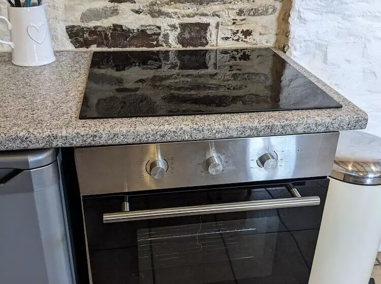 Elegant And Secluded 1 Bed Cottage Near Bideford