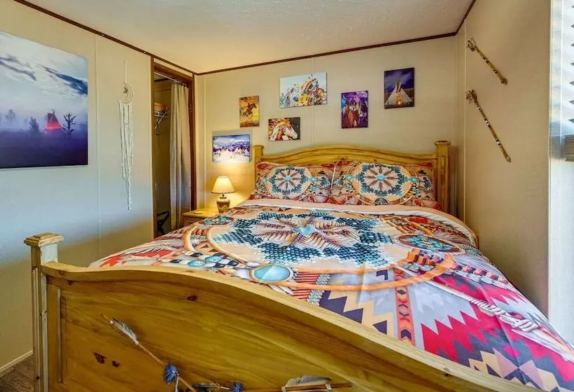 Grand Canyon Junction Home W/ Swing Set & Grill!