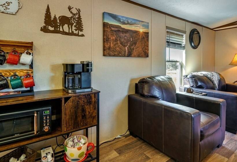 Grand Canyon Junction Home W/ Swing Set & Grill!