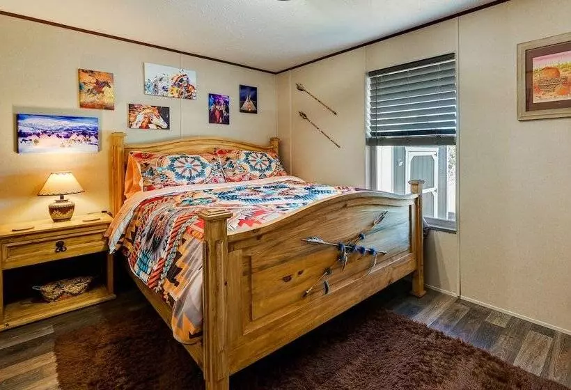 Grand Canyon Junction Home W/ Swing Set & Grill!
