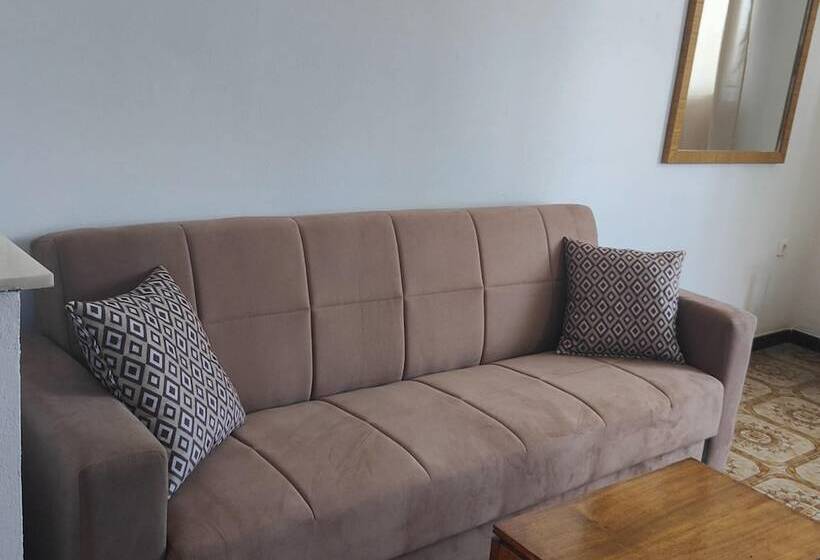 Helena Apartments In Paradisi