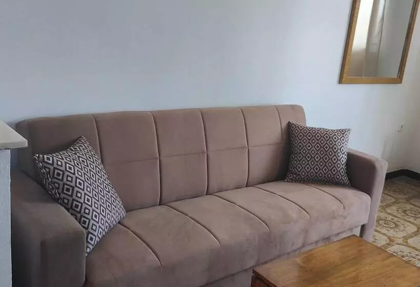 Helena Apartments In Paradisi