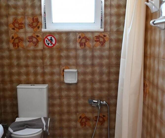 Helena Apartments In Paradisi