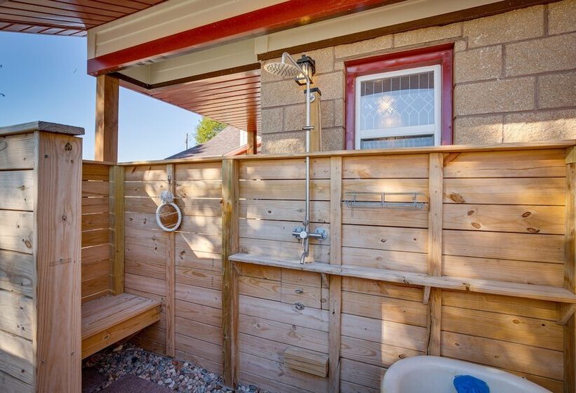 Historic Atchison Farmhouse W/ Patio Near Downtown