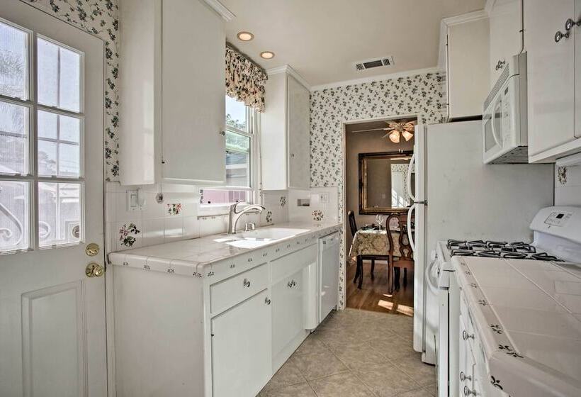 Home Near Mission Bay, Sea World & U Of San Diego!