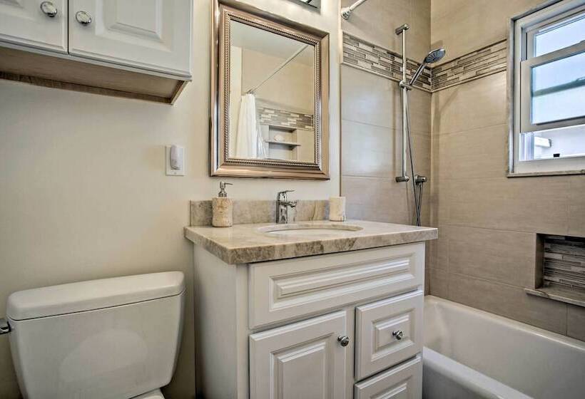 Home Near Mission Bay, Sea World & U Of San Diego!