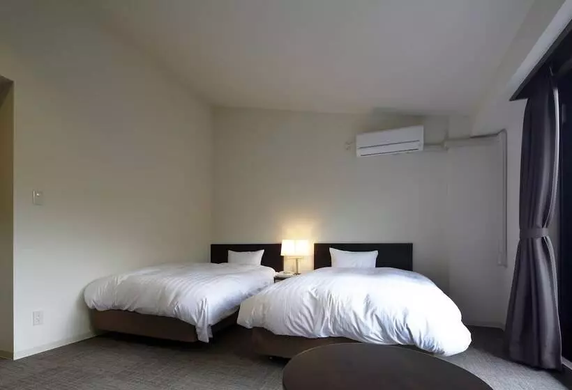 Hotelli Auberge Cosmos