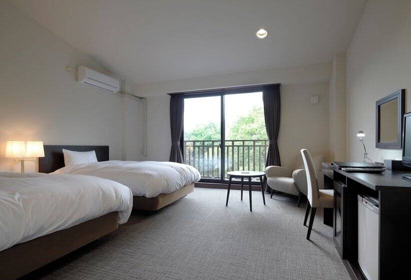 בית מלון כפרי Auberge Cosmos