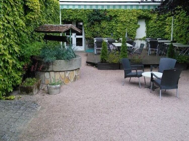 فندق Hôtel Du Commerce