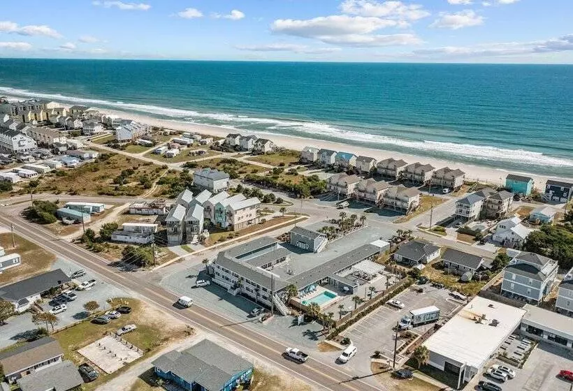 Hotelli Loggerhead Inn & Suites