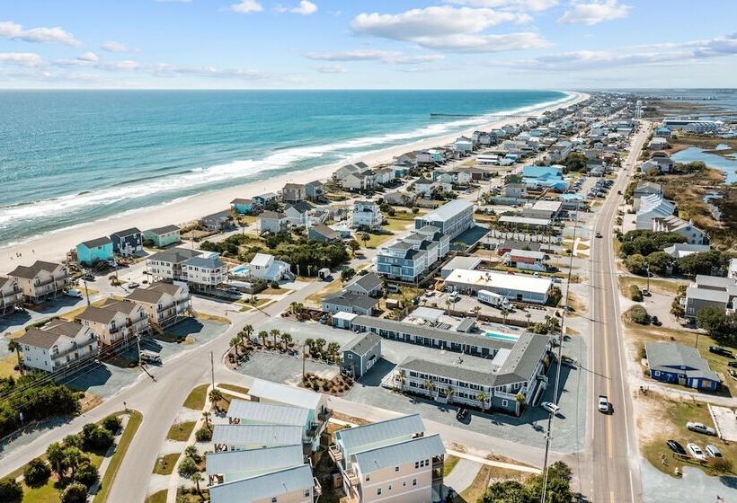 فندق Loggerhead Inn & Suites