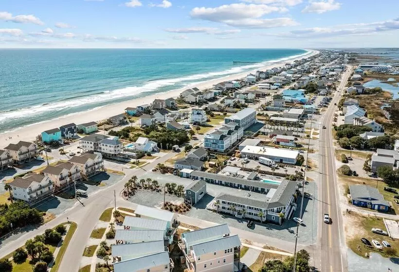 Hotelli Loggerhead Inn & Suites