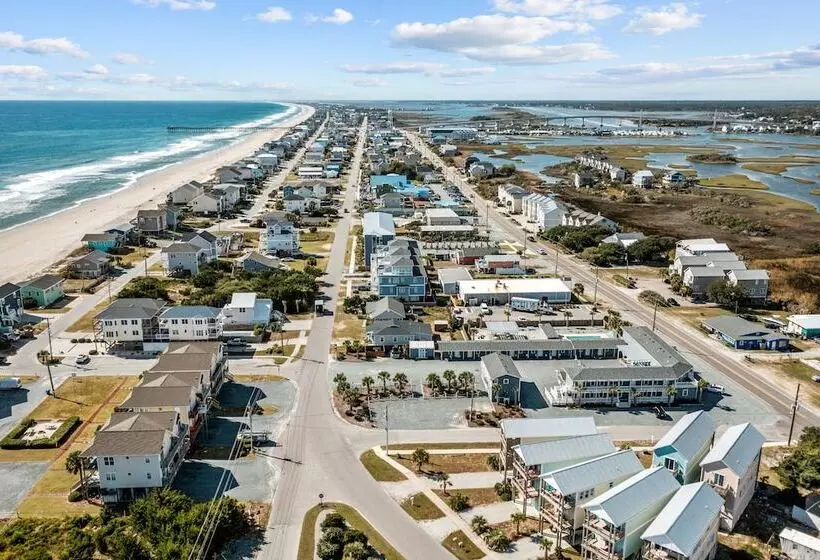 Hotelli Loggerhead Inn & Suites