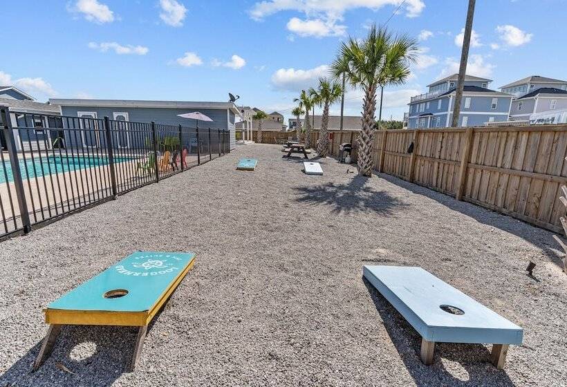 فندق Loggerhead Inn & Suites