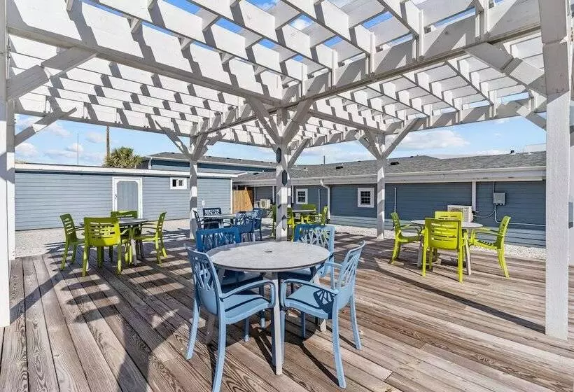 Hotelli Loggerhead Inn & Suites