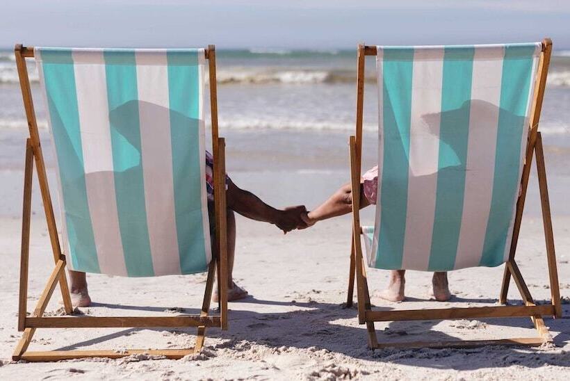 فندق Loggerhead Inn & Suites