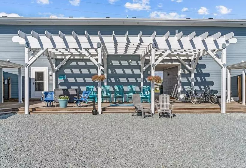 Hotelli Loggerhead Inn & Suites