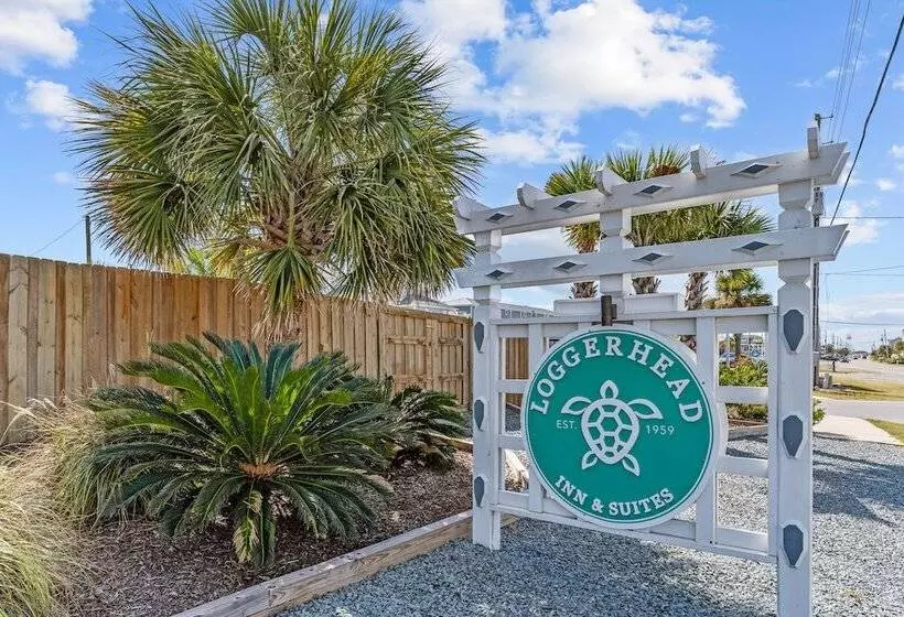 Hotelli Loggerhead Inn & Suites