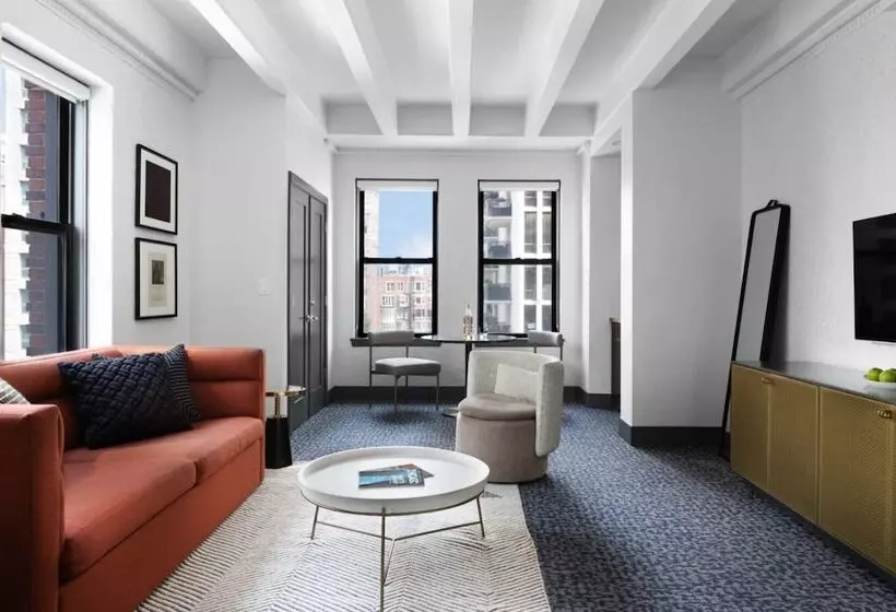 ホテル Magnificent Mile Suites