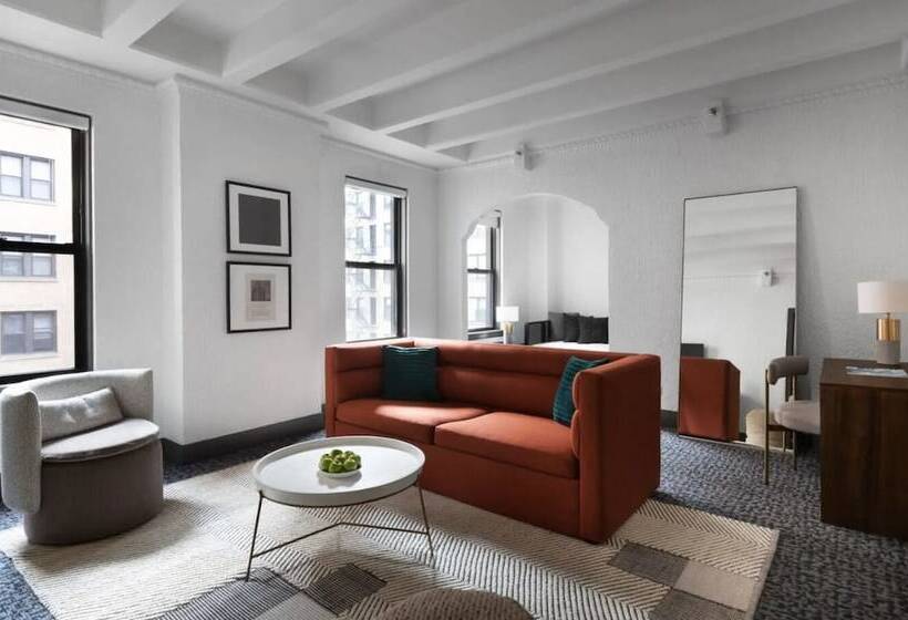 فندق Magnificent Mile Suites