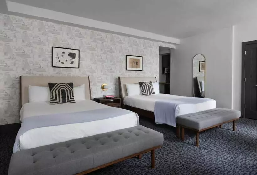 ホテル Magnificent Mile Suites