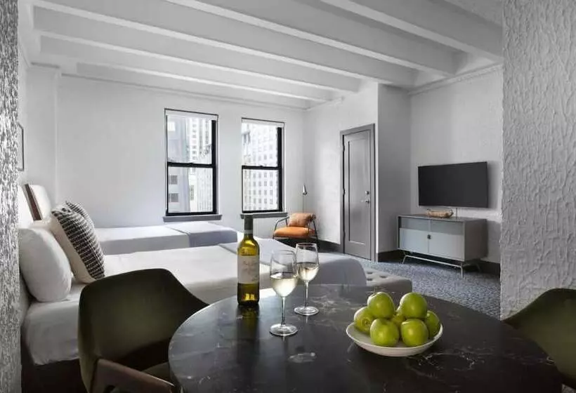 ホテル Magnificent Mile Suites