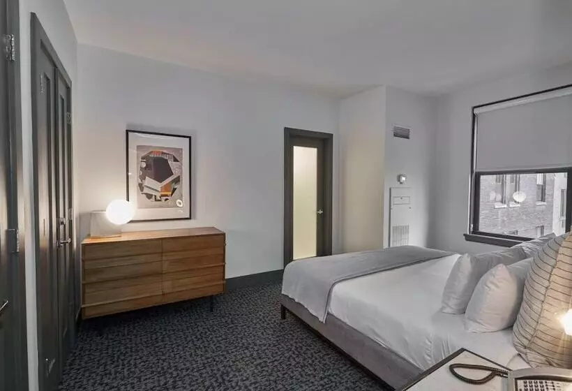 ホテル Magnificent Mile Suites