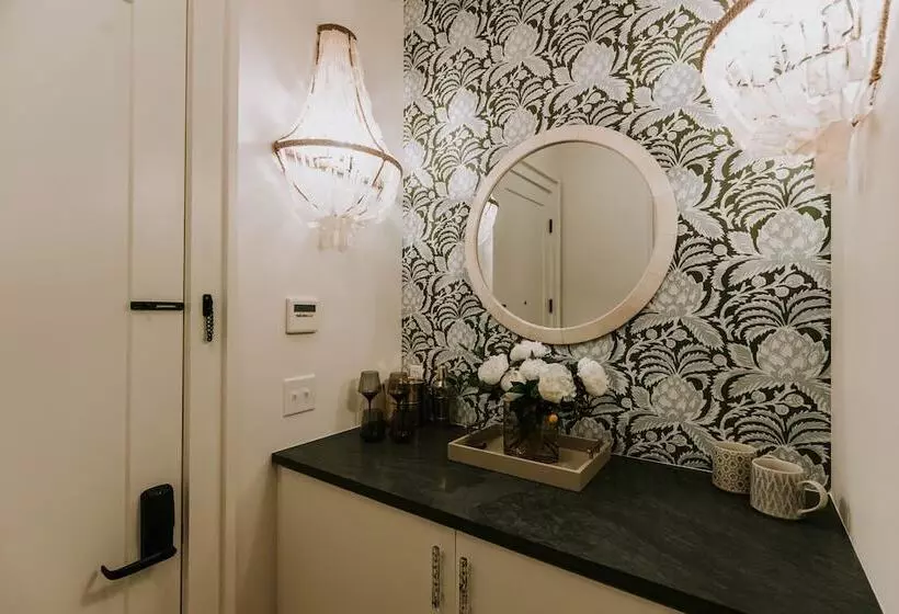 ホテル The Springs