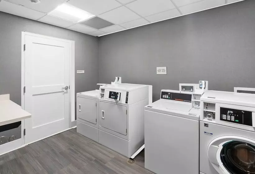 ホテル Towneplace Suites Jacksonville Airport