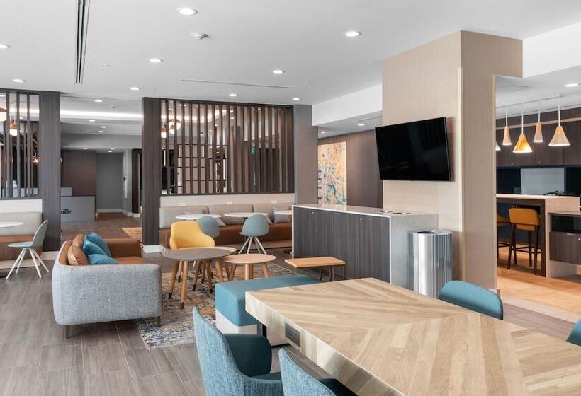 ホテル Towneplace Suites Jacksonville Airport