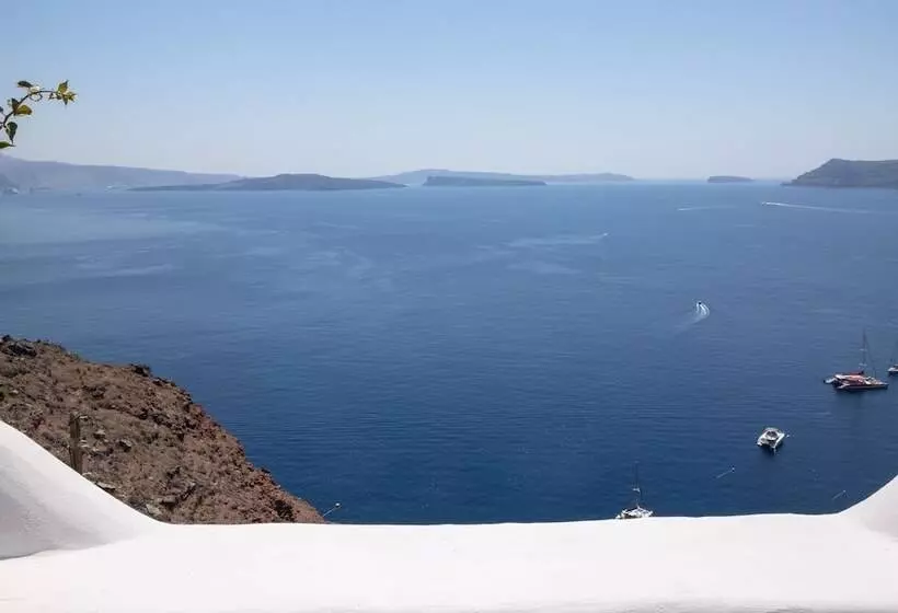 Kyrkos Residency
