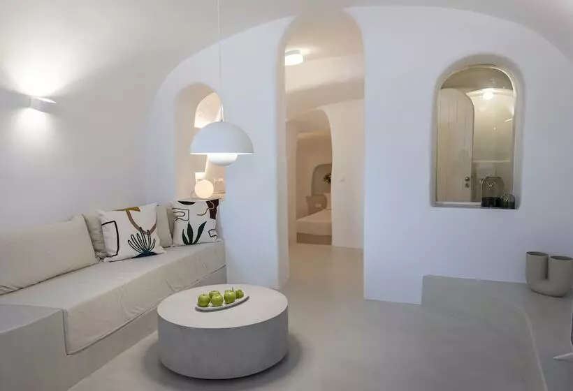 Kyrkos Residency
