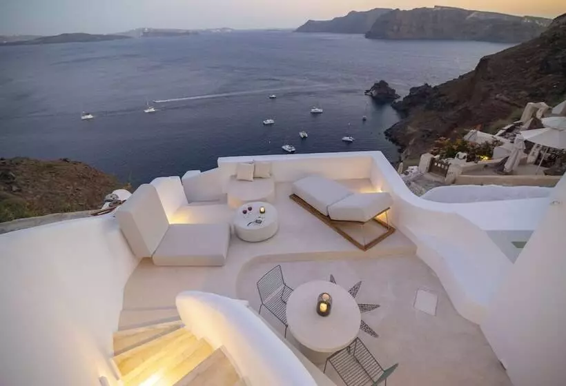 Kyrkos Residency